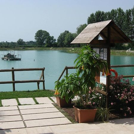 Laghetto Ai Portici Bed & Breakfast Pastrengo Luaran gambar