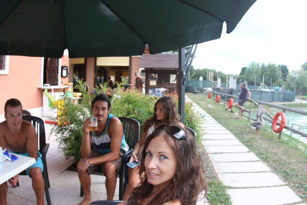 Laghetto Ai Portici Bed & Breakfast Pastrengo Luaran gambar