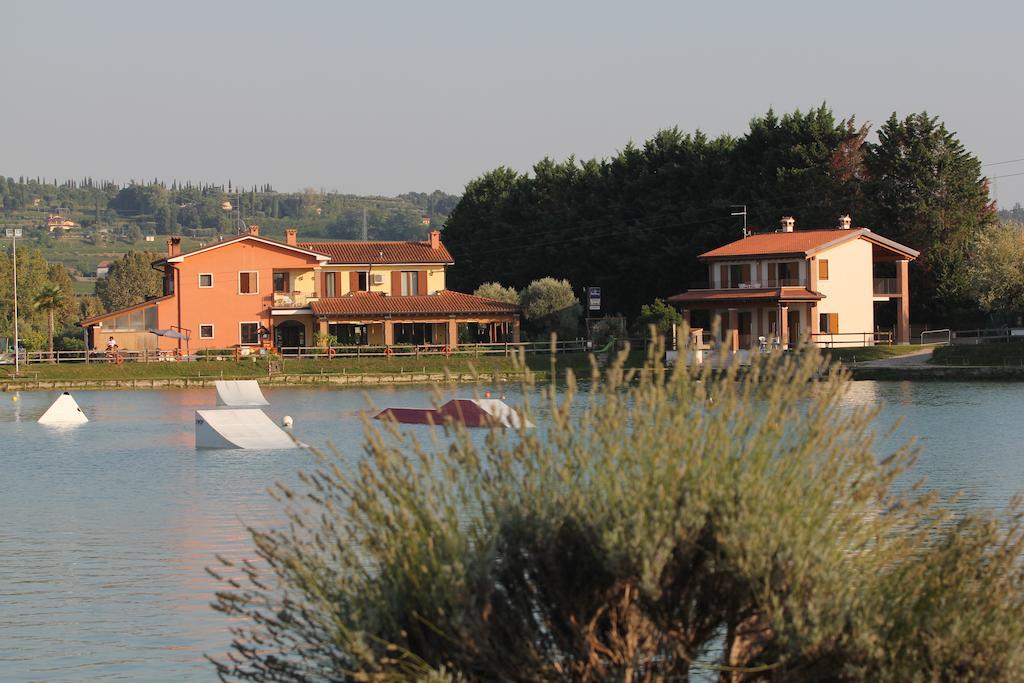 Laghetto Ai Portici Bed & Breakfast Pastrengo Luaran gambar